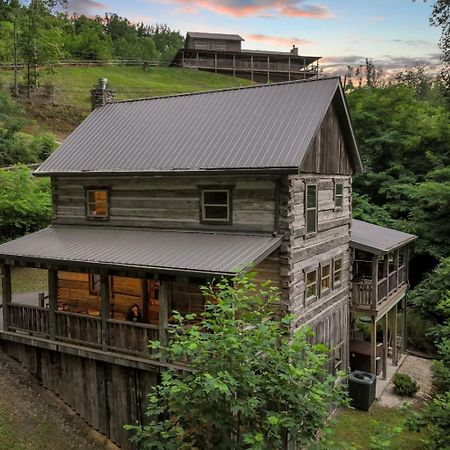 Barnwood Ridge Villa Gatlinburg Exterior photo
