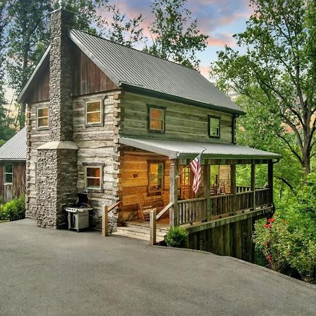 Barnwood Ridge Villa Gatlinburg Exterior photo