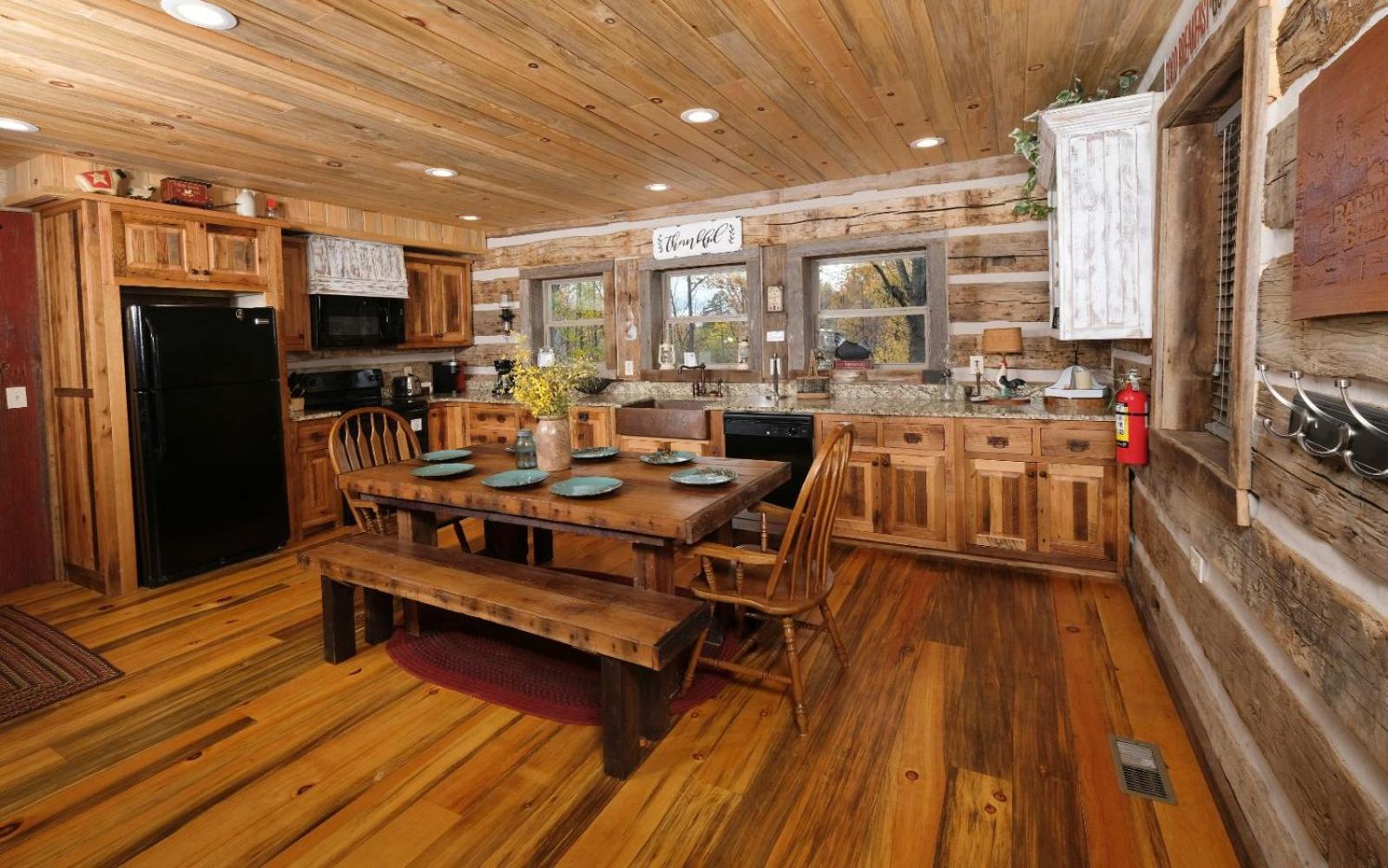 Barnwood Ridge Villa Gatlinburg Exterior photo