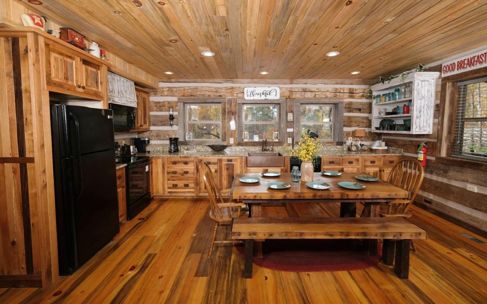 Barnwood Ridge Villa Gatlinburg Exterior photo