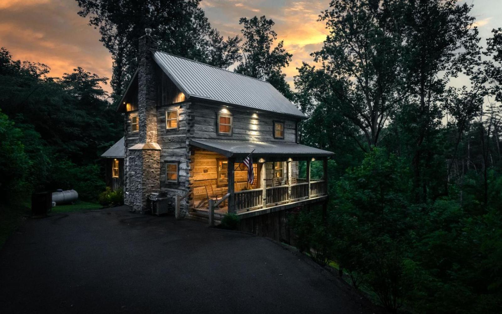 Barnwood Ridge Villa Gatlinburg Exterior photo