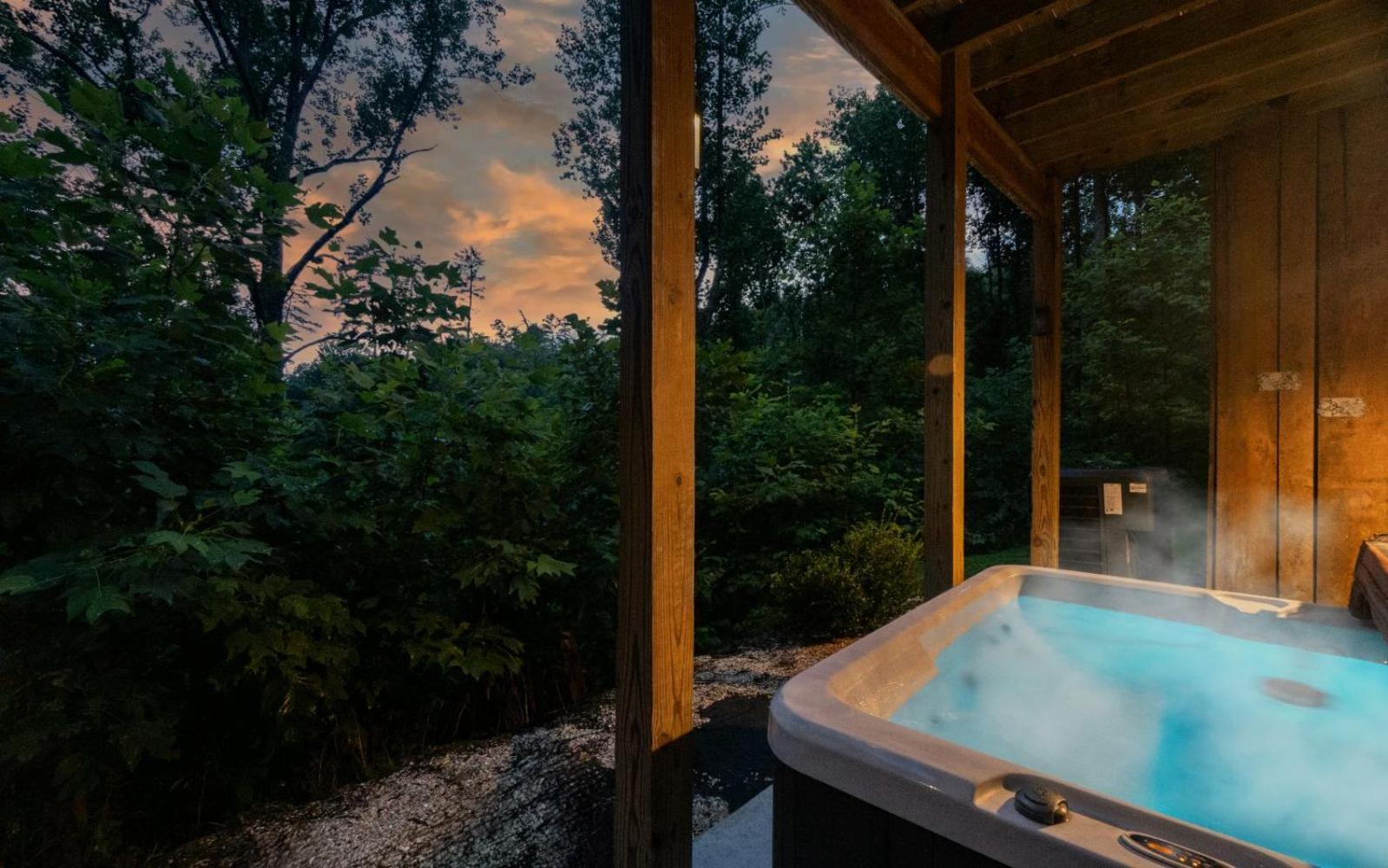 Barnwood Ridge Villa Gatlinburg Exterior photo